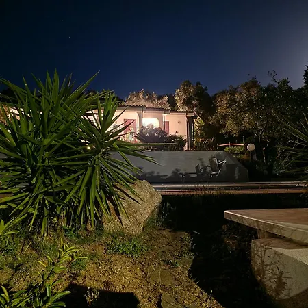 Dada Sea View Villa, Pool And Charm *